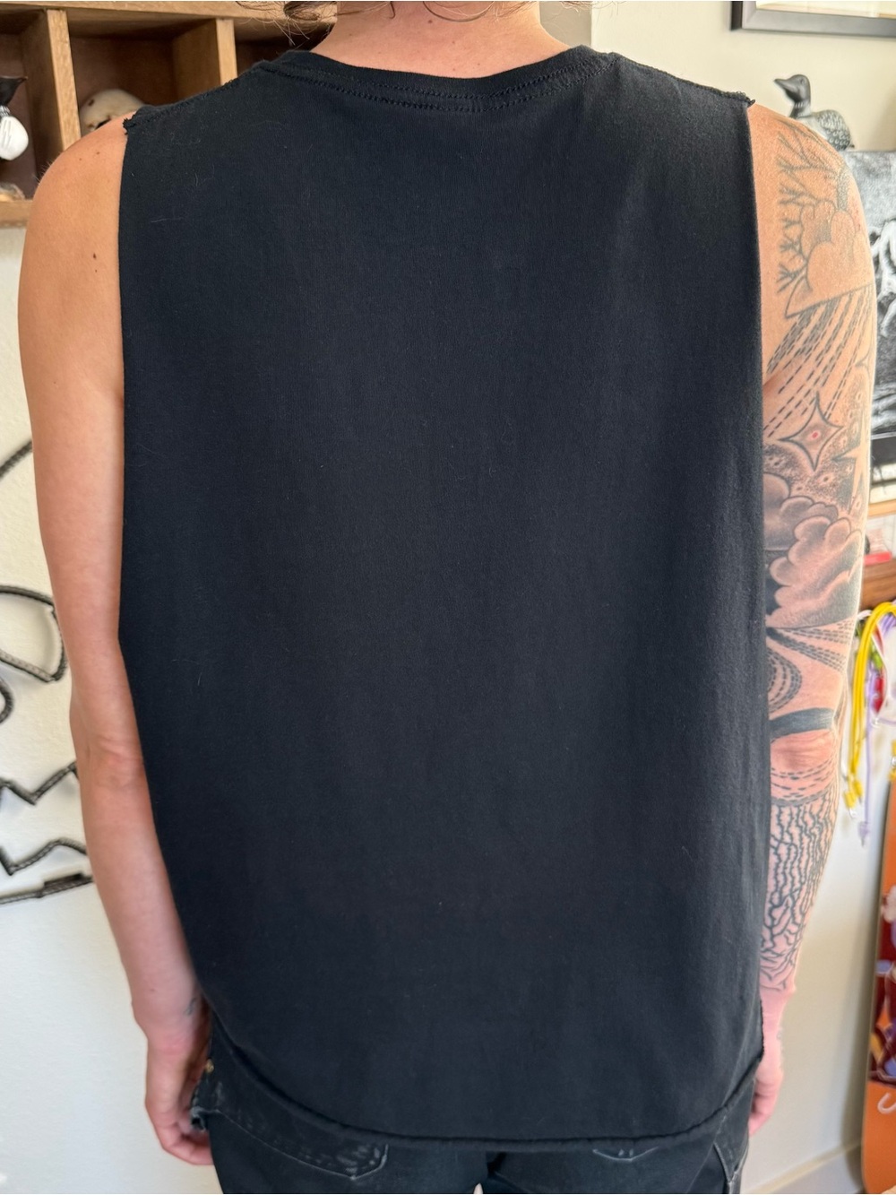 Emma Ruth Rundle Cropped Black Graphic Muscle Tee ~ Size Large - Picture 4 of 8